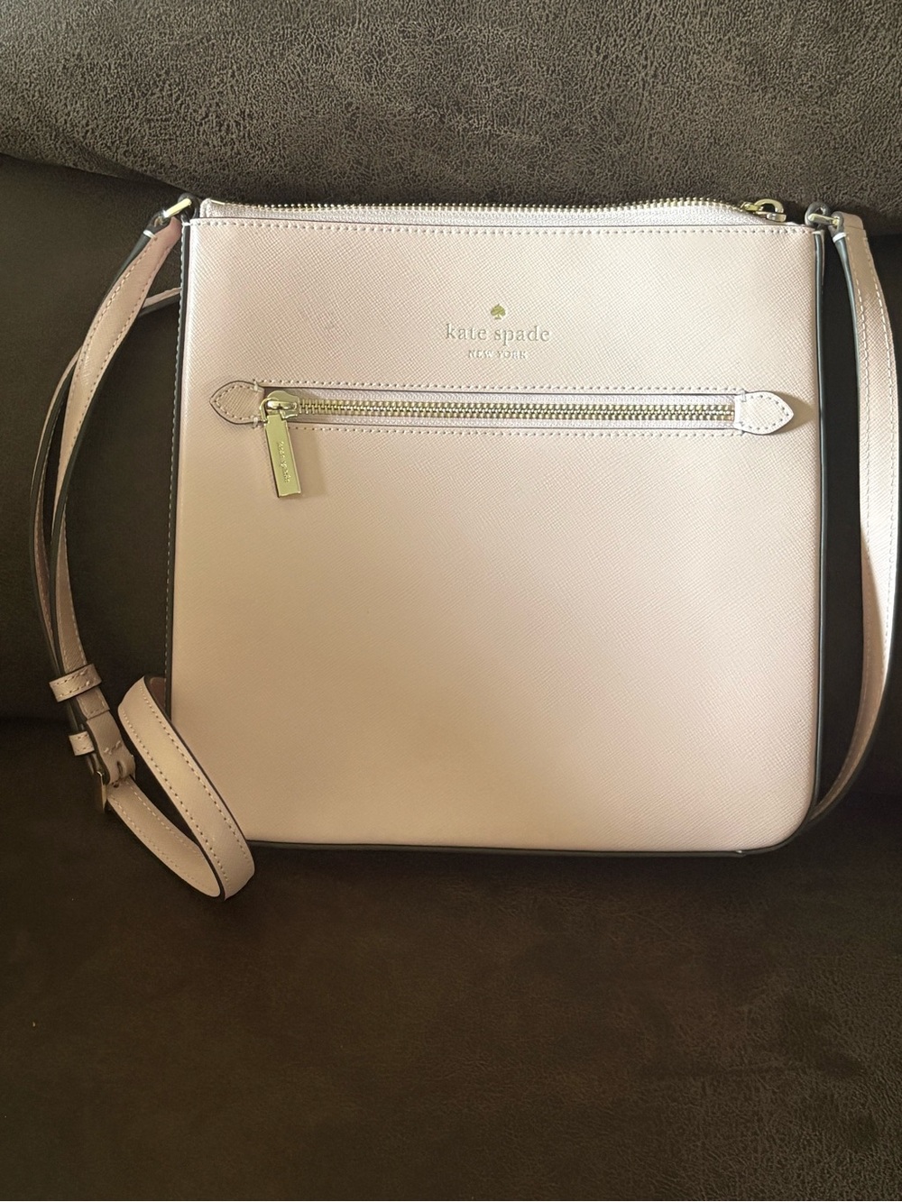 kate spade pale pink saffiano crossbody with gold hardware
